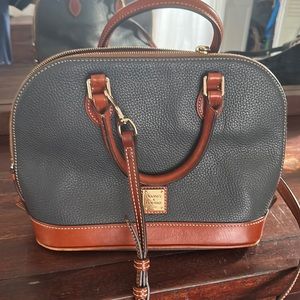 Fairly new Dooney & Bourne Pebble grain zip zip Satchel